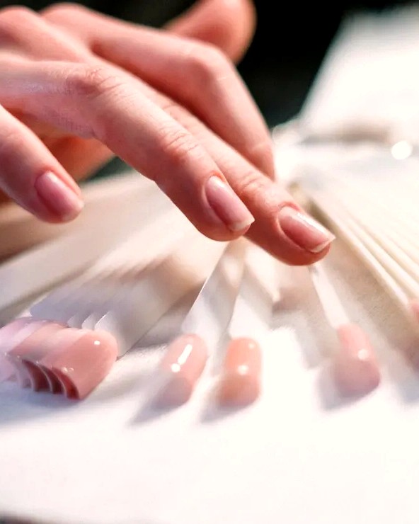 Manicure & Shaping